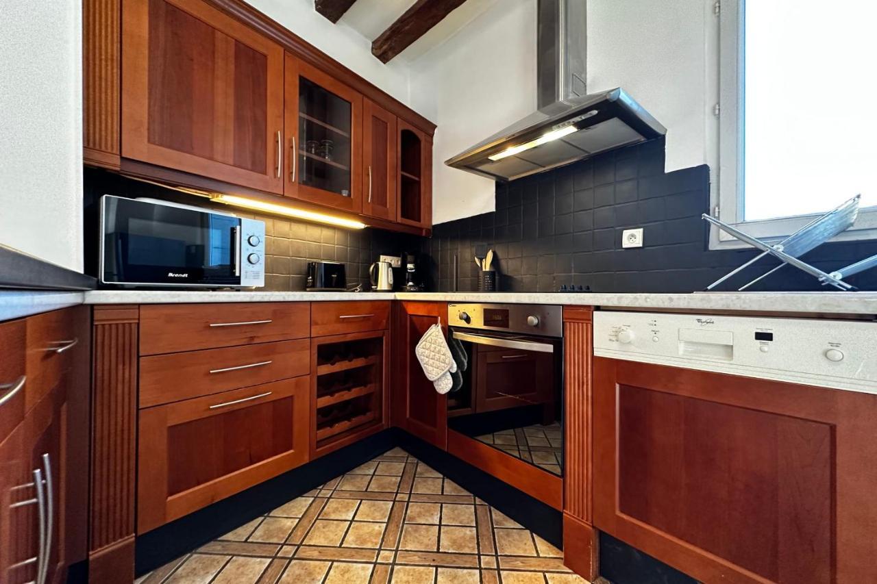 Charming Apartment Close To The Center Of Blere Kültér fotó