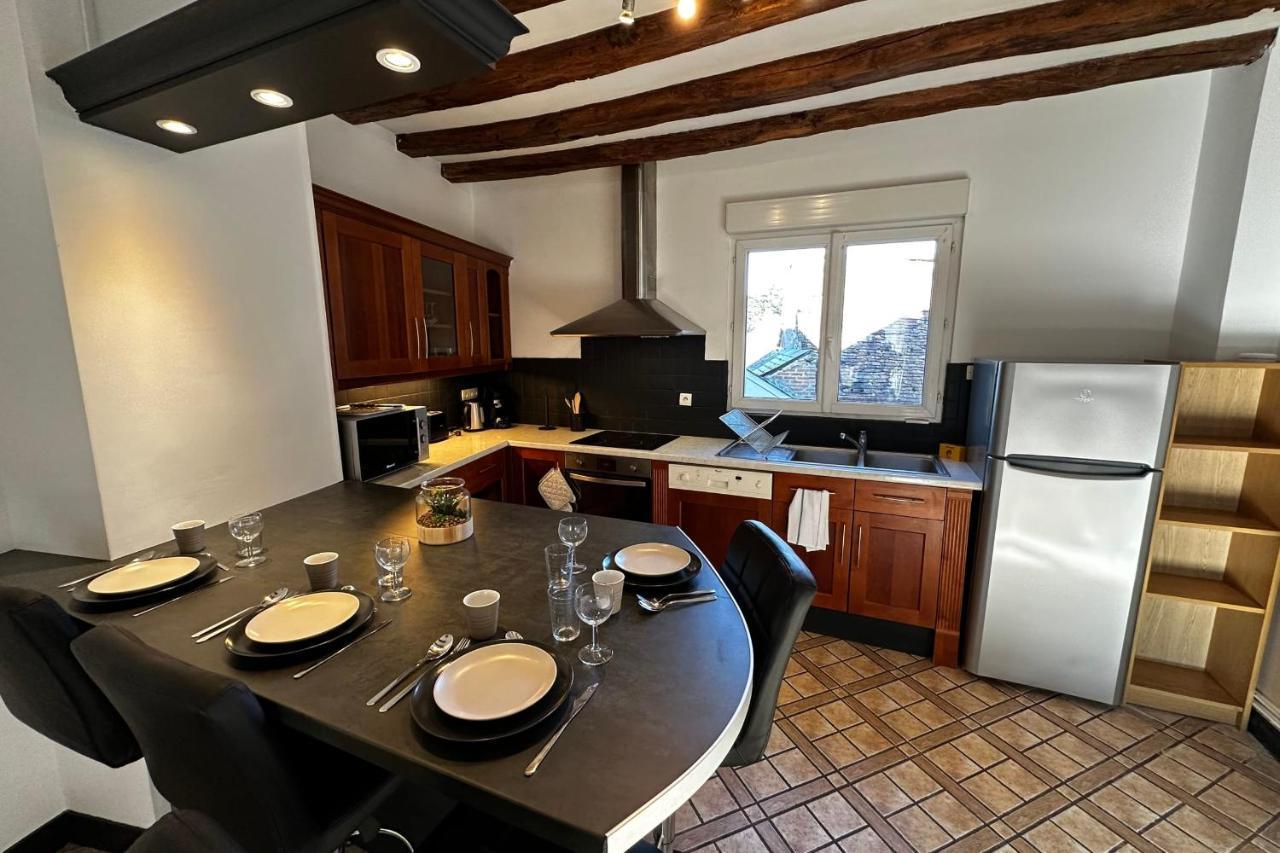 Charming Apartment Close To The Center Of Blere Kültér fotó