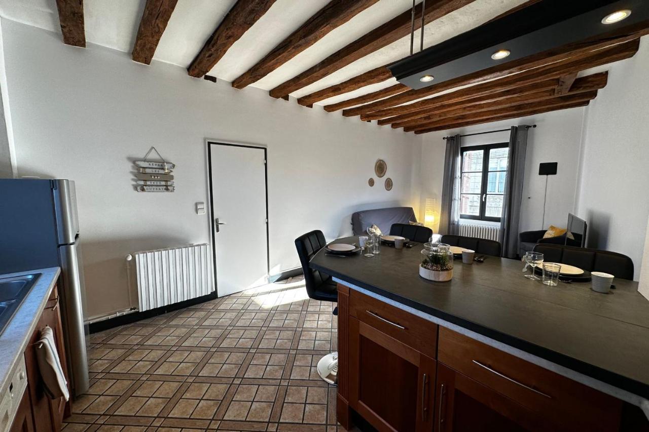 Charming Apartment Close To The Center Of Blere Kültér fotó